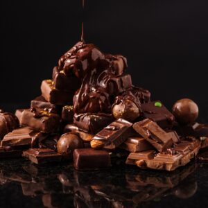 There are many benefits of dark chocolate