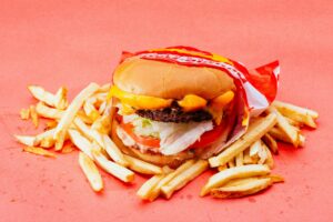 unhealthy fast foods must be avoided in weight lose